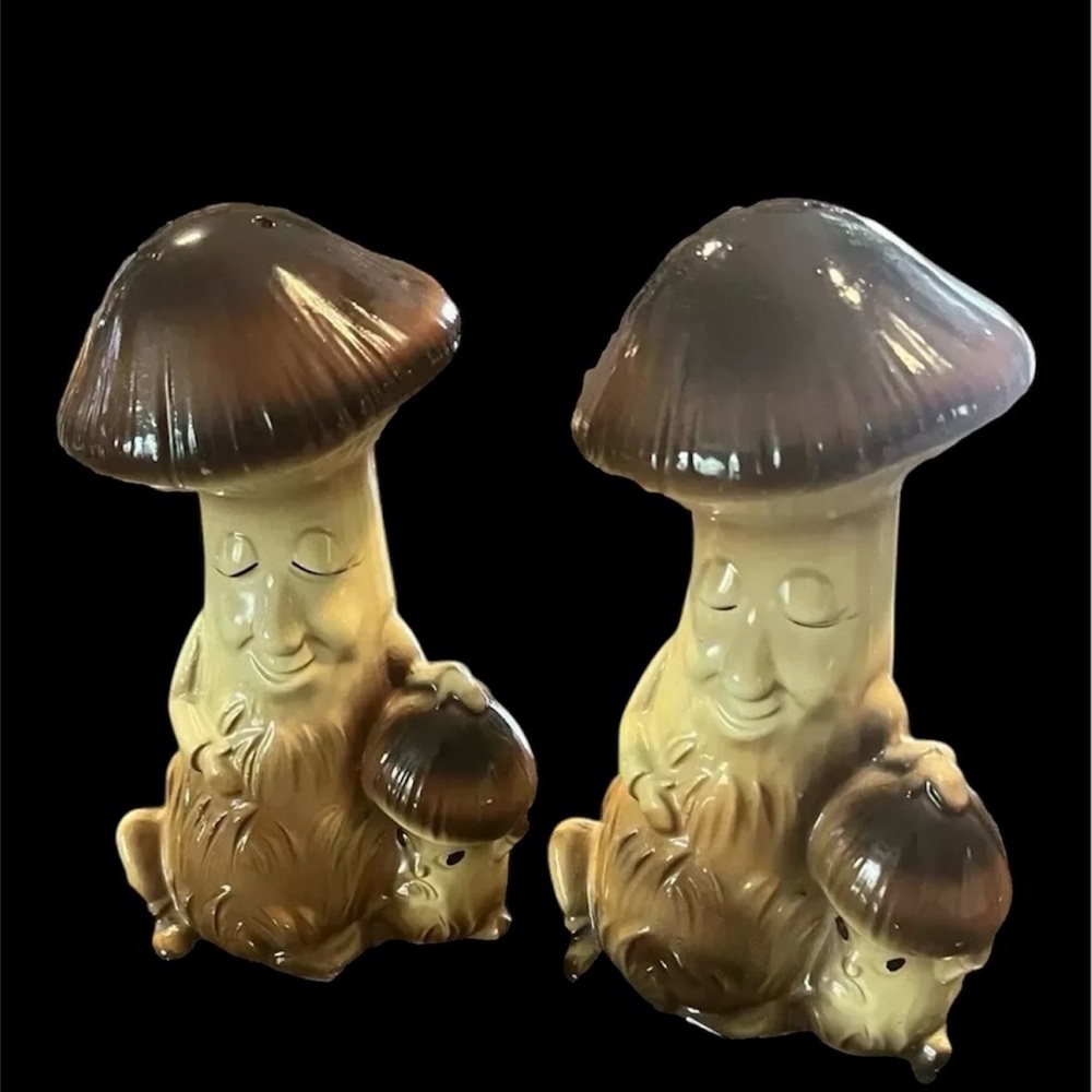 Vintage 1950's ANTHROPOMORPHIC Mushroom Fungi “FUN GUY” salt & pepper Japan MCM